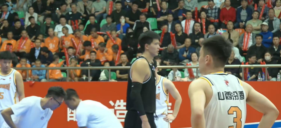 山西队方面, LQy, 台和对侧看