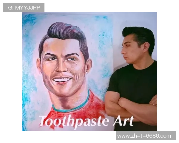 梅西C罗限量版足球笔袋精美设计 学习办公两不误 经典球星收藏必备